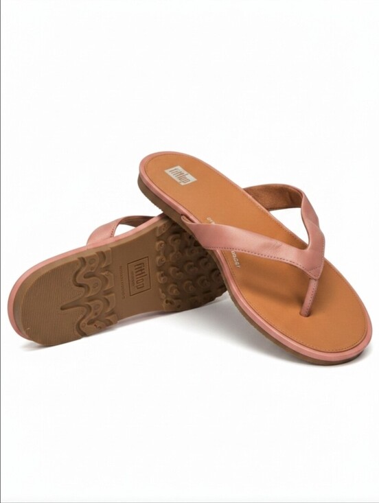 Fitflop Shoes - FitFlop | Gracie Leather Flip-Flop With Dynamicush Technology In Warm Rose NWOT!